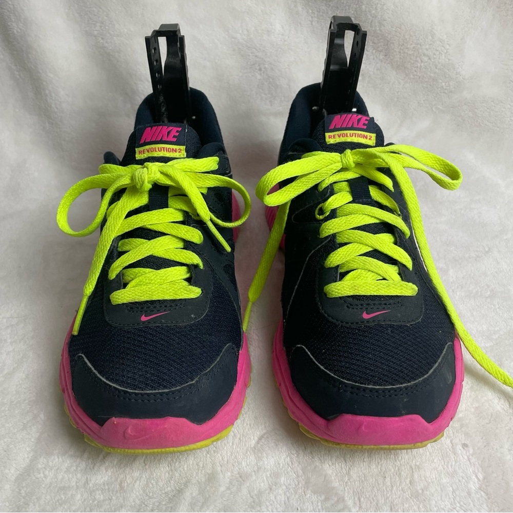 Nike Revolution 2 Women’s Running Shoes in Black/Pink Size 7.5